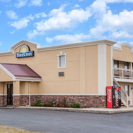 Days Inn By Wyndham Fort Wayne Exterior photo